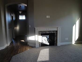 2nd image of 367 W Valentino St