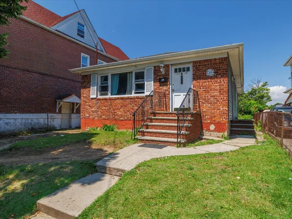 13318 233rd Street, Rosedale, NY 11422