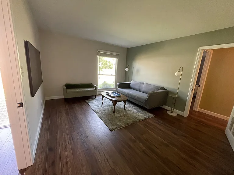 1375 Mirandy Dr — Photo 23