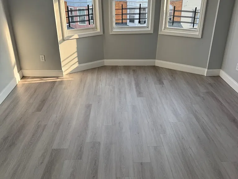 96 Eaton Pl #1L — Photo 2