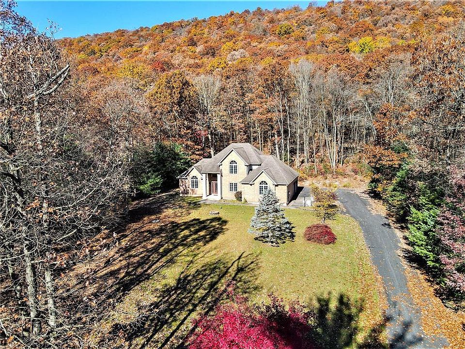 738 E White Bear Dr, Summit Hill, PA 18250 Zillow