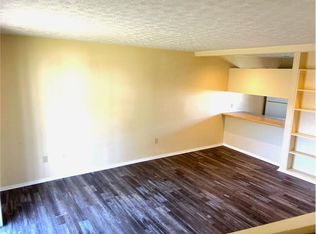 125 Orchard Dr APT B, Saint Clairsville, OH 43950