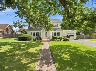 297 Maple Avenue, Patchogue, NY 11772