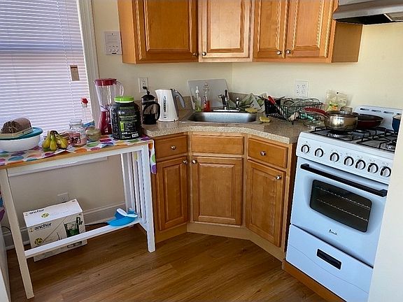 5th image of 1448 30th Dr APT 2R