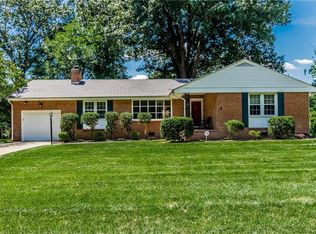 1203 Yacht Basin Dr, Colonial Heights, VA 23834