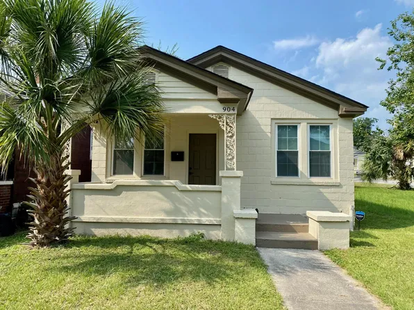 904 W 41st St, Savannah, GA 31415