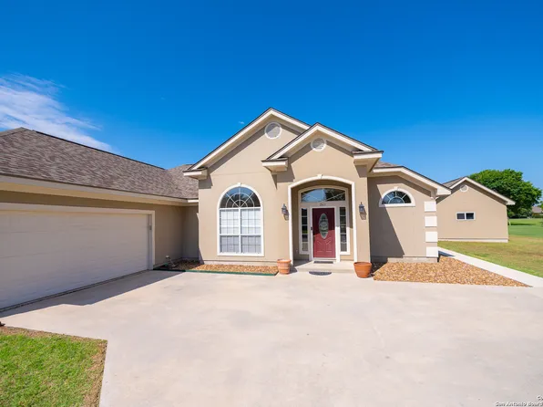 245 Private Road 4660, Castroville, TX 78009