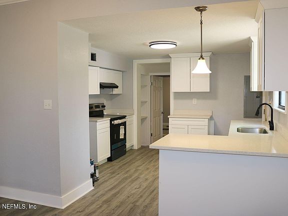 2nd image of 6518 SUNSET Drive