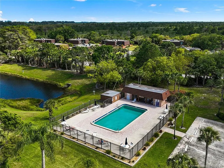 SE Riverboat Dr — Photo 27