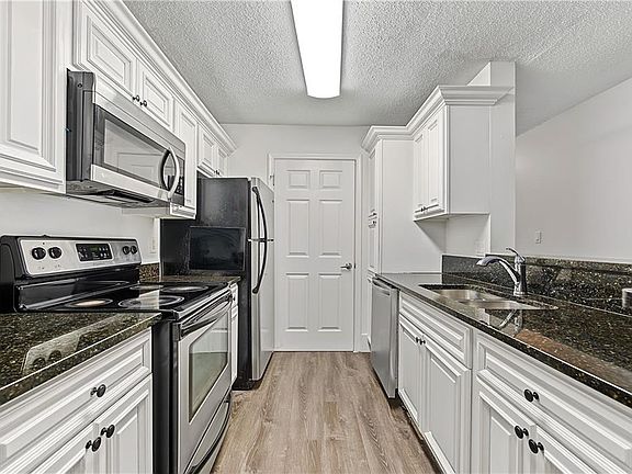 4th image of 7207 Santa Fe Pkwy