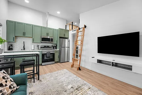 624 Monica Cir #B Photo 1