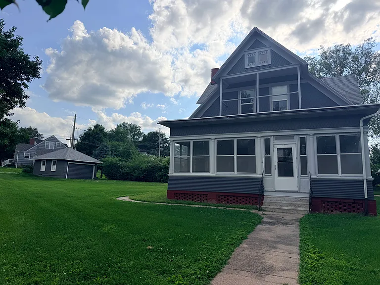 1700 Courthouse Ave — Photo 2