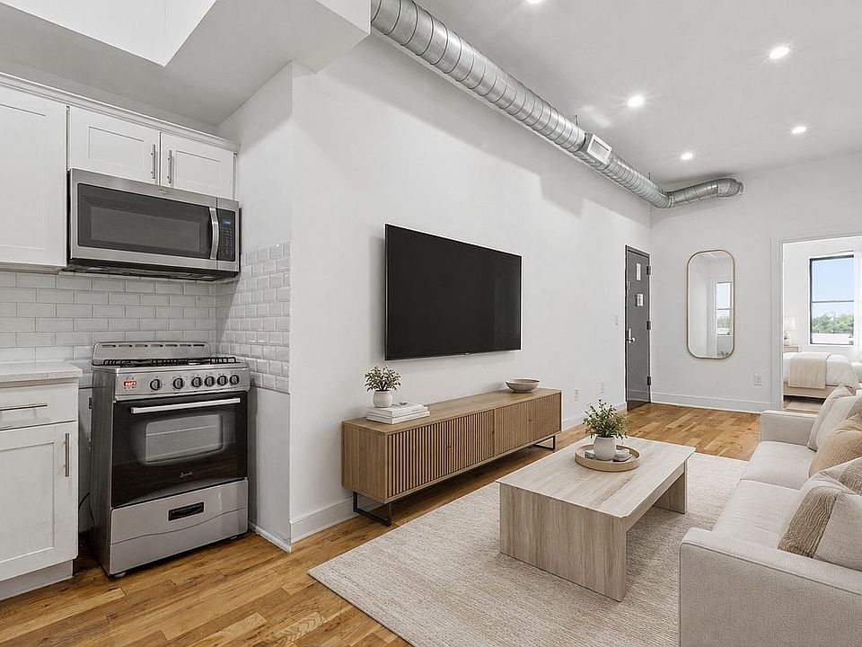 1st image of 74 Macdougal St