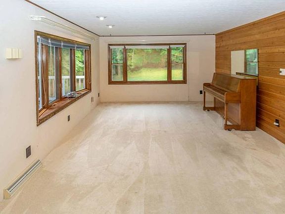 5th image of 6849 Orchard Dr