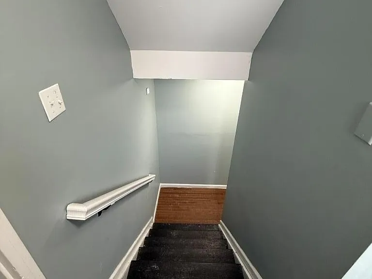 34 Auburn St — Photo 3