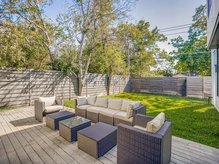 3860 Highgrove Dr — Photo 34