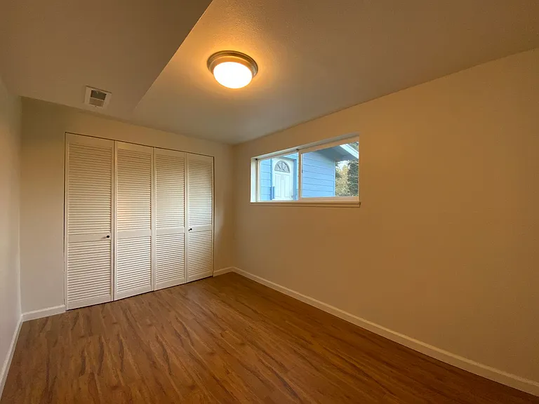 1628 202nd Pl SW — Photo 19