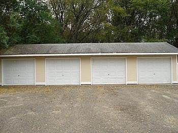 Garage/Parking