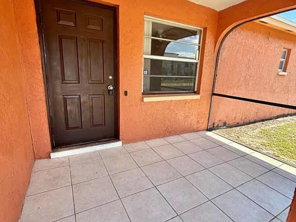 3rd image of 3729 SE 12th Ave