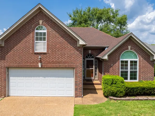 5100 Vineyard Point, Hermitage, TN 37076