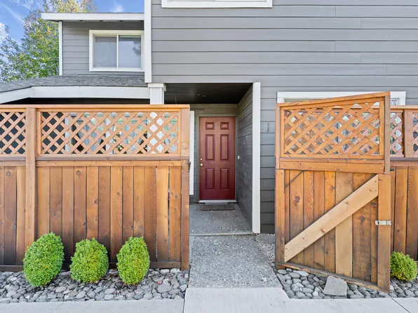 111 NW Hawthorne Ave APT 1, Bend, OR 97703