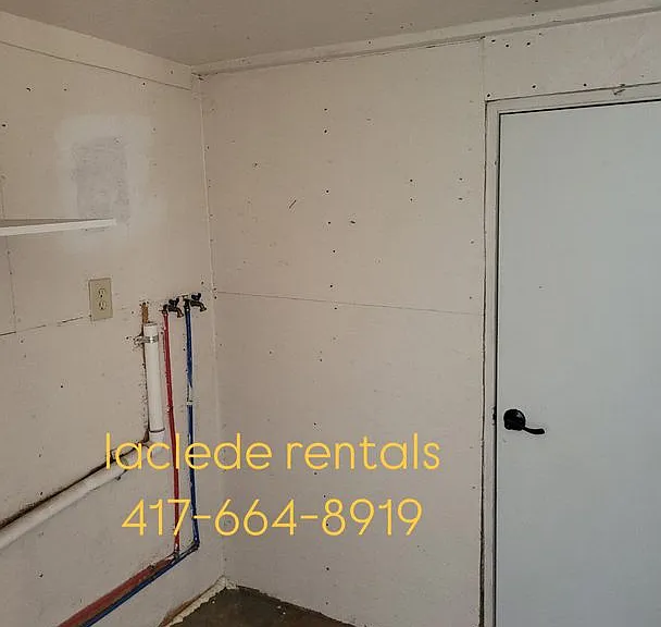 1560 N Jefferson Ave — Photo 9