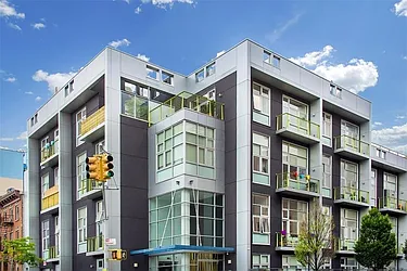 Rented by R New York