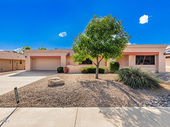 3rd image of 21426 N PALM DESERT Drive