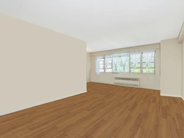 444 Neptune Avenue image 5 of 16