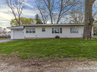 210 S Victor St, Champaign, IL 61821