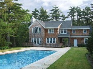 4 White Pine Rd, East Hampton, NY 11937