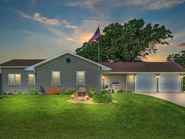 39911 Eagle Ave, Edgewood, IA 52042