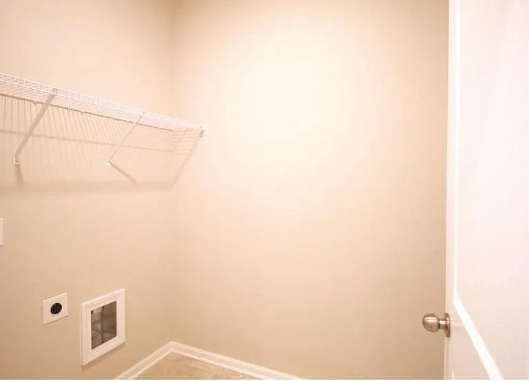 2237 Pink Hawthorn Dr — Photo 24