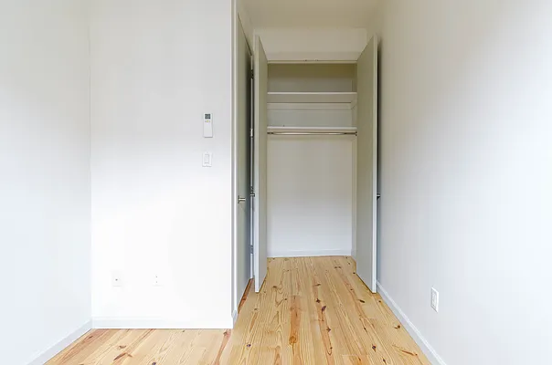 Rented by Nooklyn NYC LLC | media 16