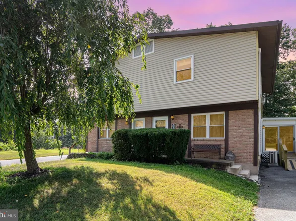 7951 Jefferson St, Hummelstown, PA 17036