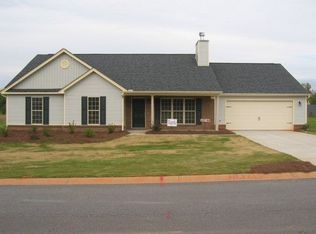 679 Hannah Heights Trl, Hull, GA 30646