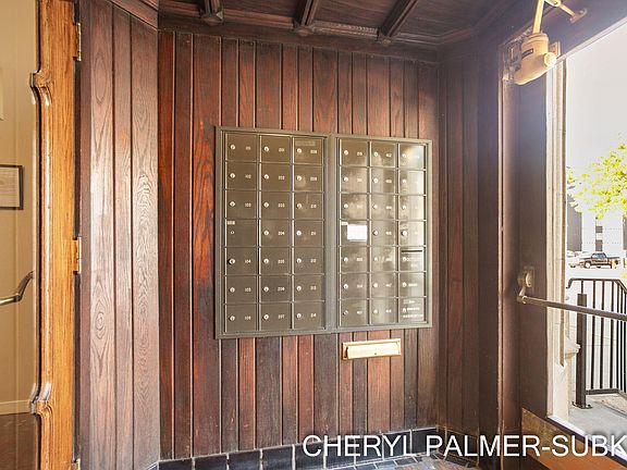 4th image of 297 W Clay Ave APT 405
