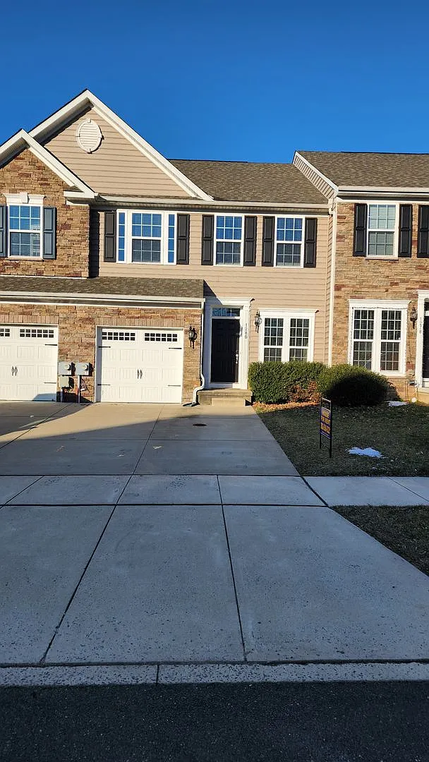 1280 Madison Ln photo 1