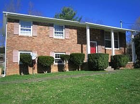 2nd image of 126 Dellwood Ln