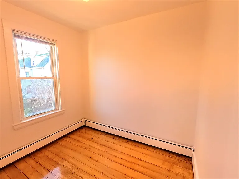 90 Wenham St #3 — Photo 20