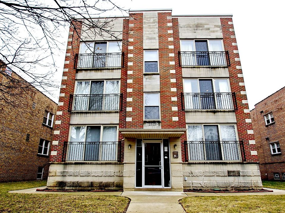 1st image of 2525 W Farragut Ave APT 2W