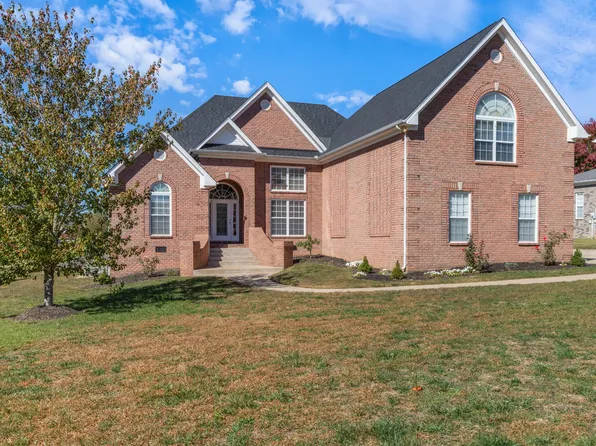 1070 Kacie Dr, Pleasant View, TN 37146