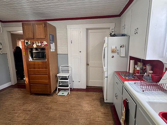 4th image of 49 Ticonic Street