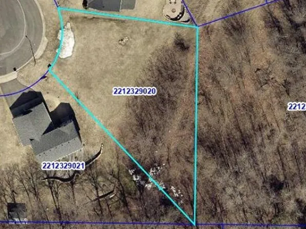 2413 Pepper Ridge Ct, Northfield, MN 55057