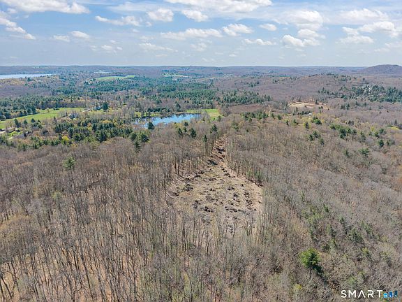 2nd image of 1222 Bantam Road