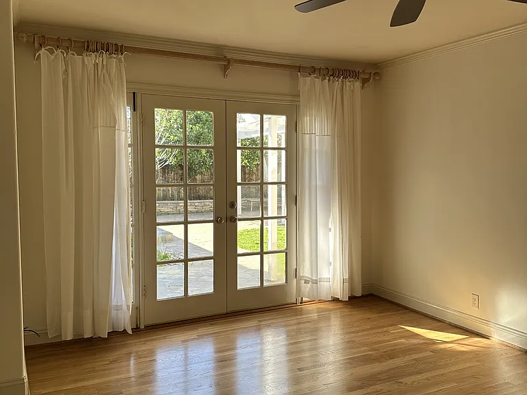 1069 Cherry Ave — Photo 25