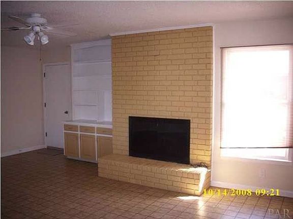 2nd image of 1099 Park Ln