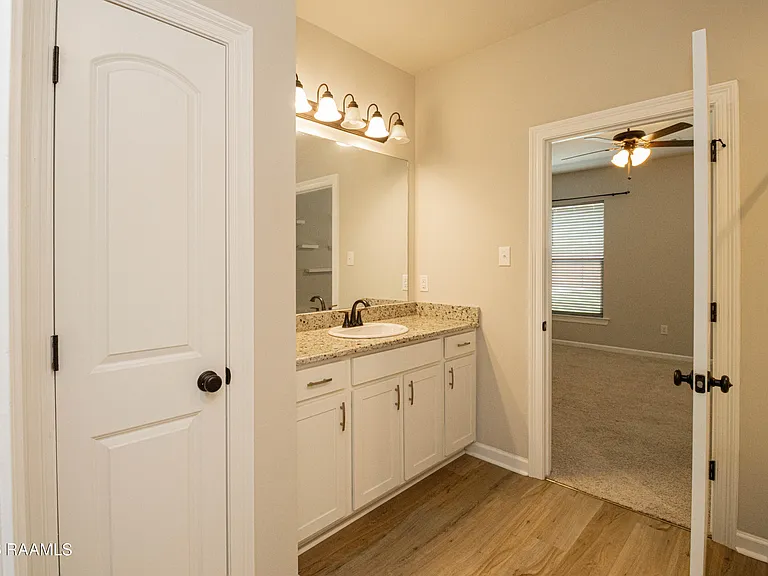303 Tall Meadows Ln — Photo 18