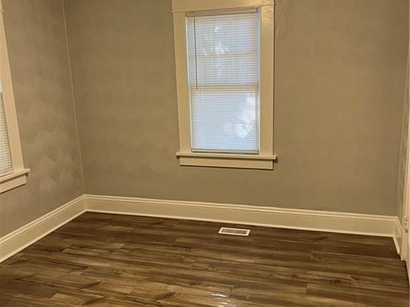 5th image of 915 McKinley Ave