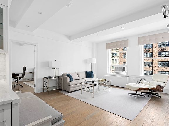 2nd image of 40 W 72nd St APT 121B